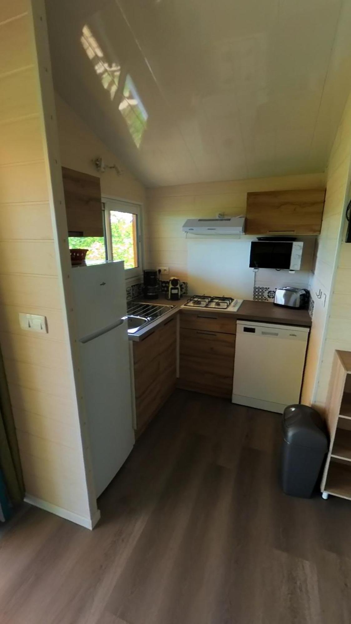 Camping Les Terrasses De Dordogne Rouffignac Saint-Cernin Szoba fotó