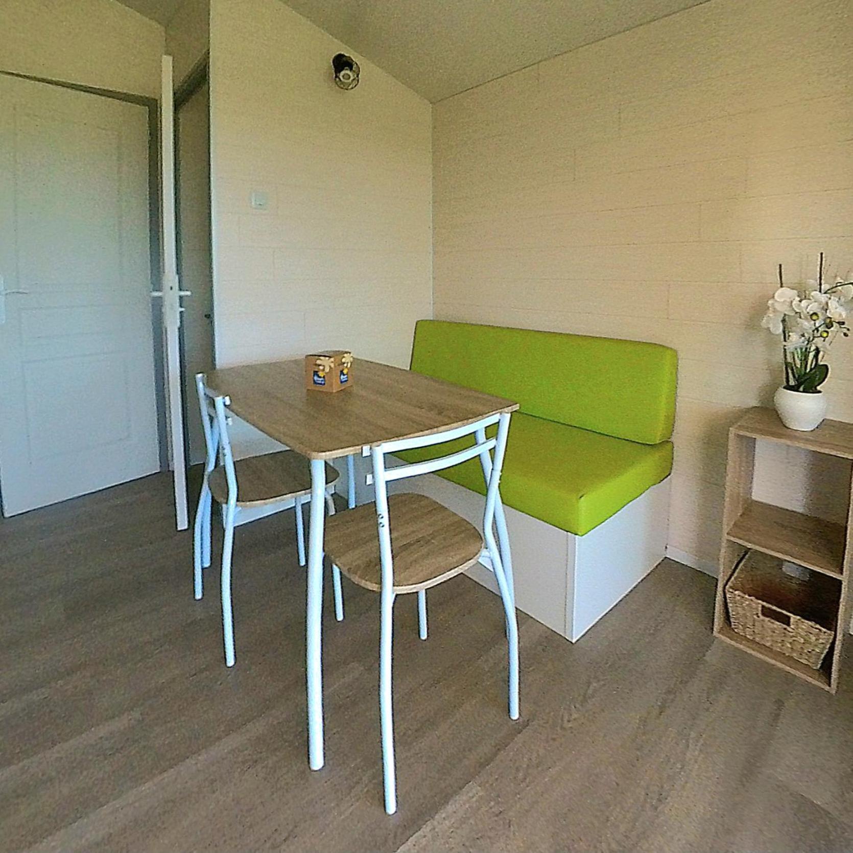 Camping Les Terrasses De Dordogne Rouffignac Saint-Cernin Szoba fotó